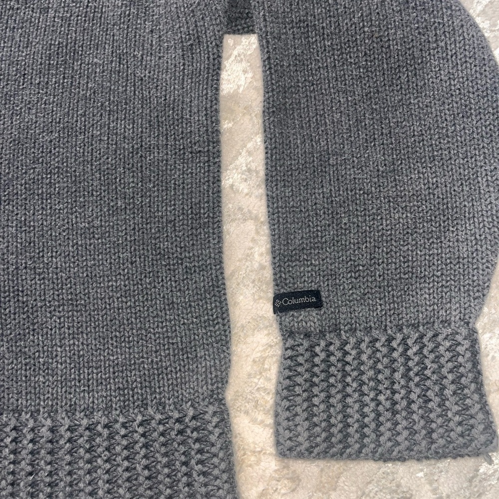 Columbia Gray cable Knit Sweater large - Picture 3 of 5